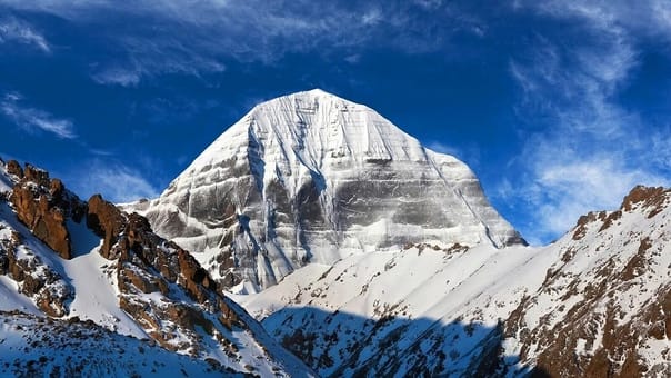 Paragliding over the Himalayas with Ever Himalaya